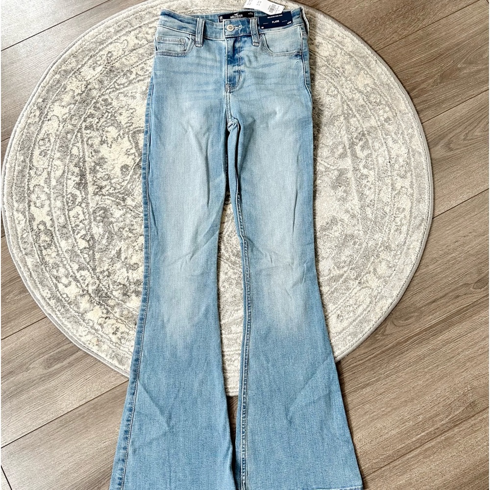 Hollister Women’s High Rise Flare Soft Stretch Jeans - 25R - NWT